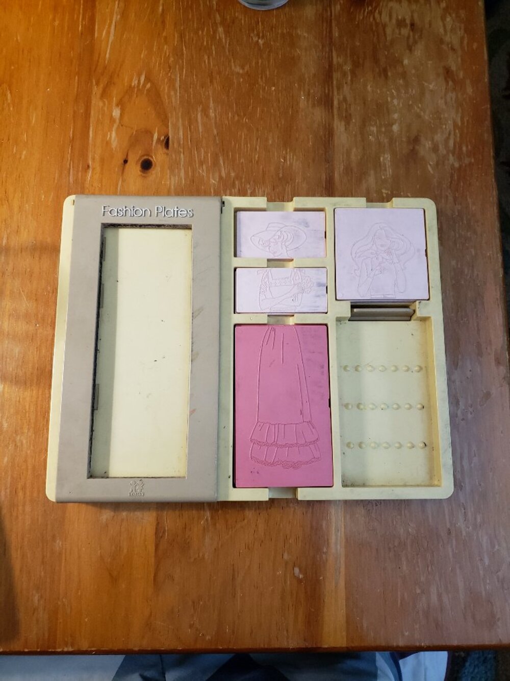 Vintage Tomy Fashion Plates
